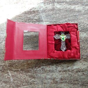 NIB Waterford Cross Crystal Ornament 2015